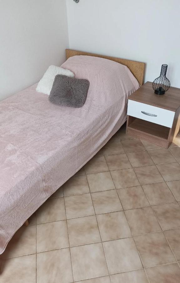 Family Apartments Tomy Punat Luaran gambar