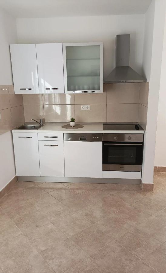 Family Apartments Tomy Punat Luaran gambar