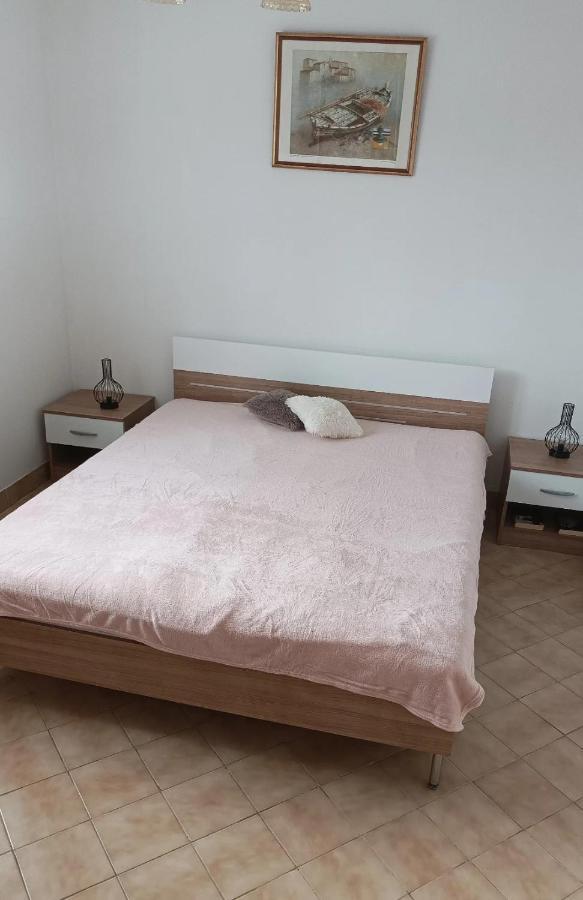 Family Apartments Tomy Punat Luaran gambar